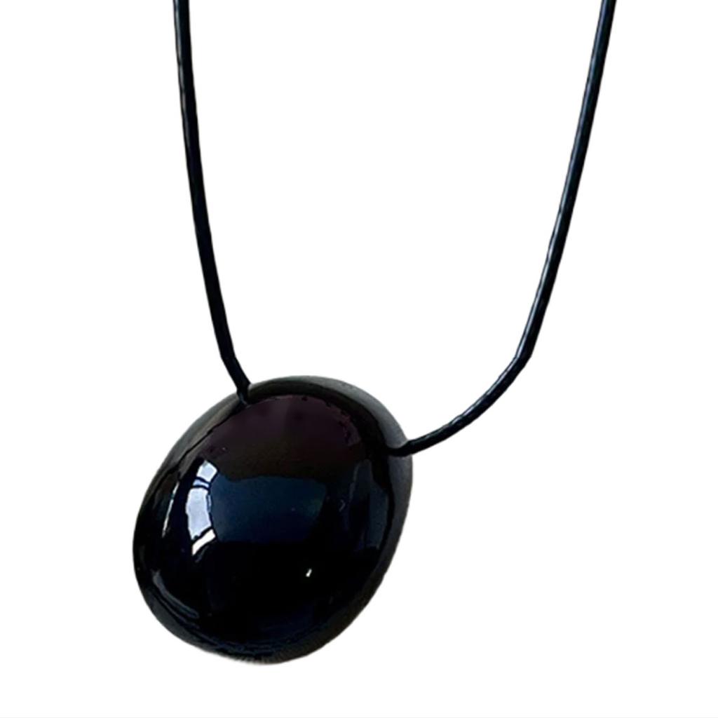 Fashionable Geometric Oval Pendant Necklace Long Rope Necklace Stylish Neck Jewelry Perfect for Women Trendy Accessories