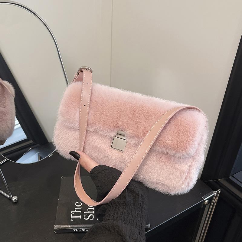 Plush Bag Women's Large Capacity 2025 New Autumn and Winter Versatile Casual Shoulder Underarm Bag Plush Small Square Bag