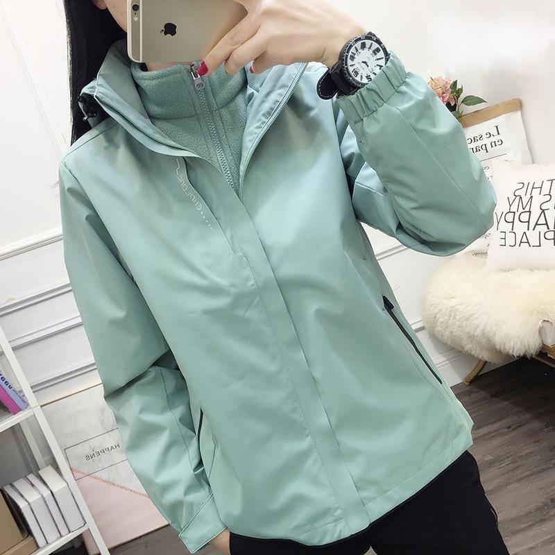 Women's Three-in-One Ski Jacket: Detachable Fleece Lined, Windproof, Waterproof, and Warm for Autumn and Winter.