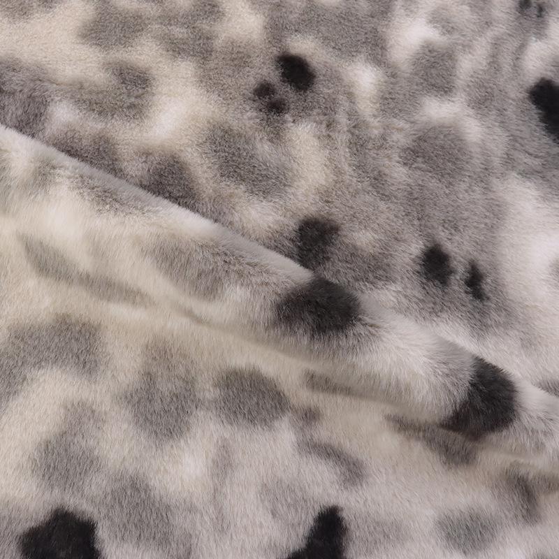 Gradient Iridescent Faux Rabbit Fur Fabric for Autumn/Winter - 100% Polyester, Ideal for Bags, Luggage, Home Textiles, Shoes, and Home Furnishings.
