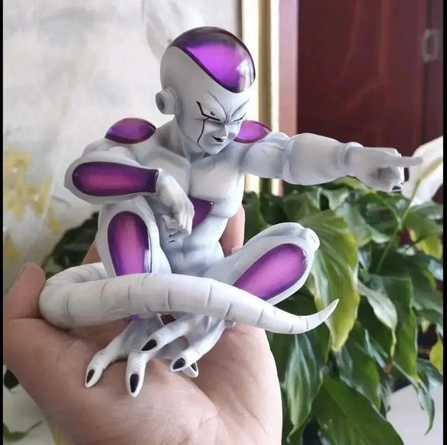 

13CM LATEST Car Ornament Anime Dragon Ball Z FIGURE CLASS Frieza Action Figure PVC Desk Ornament Collection Model Doll Playthings present