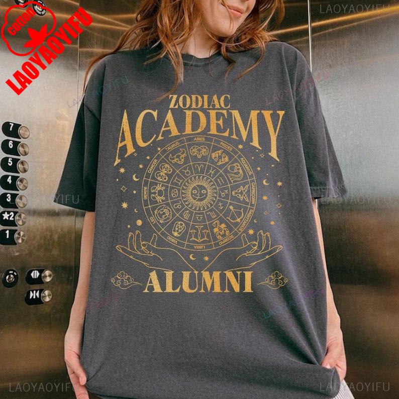 Футболка Академия Зодиака Фэнтези Книжная футболка Темная Академия Небесная Астрология Магическая Школа Подарок для фаната Хлопковый топ с принтом S