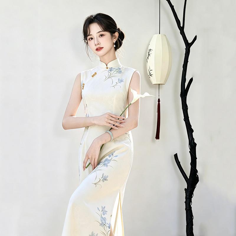 White sleeveless national style new Chinese Suzhou long cheongsam improved young women's high sense can be worn daily in summer