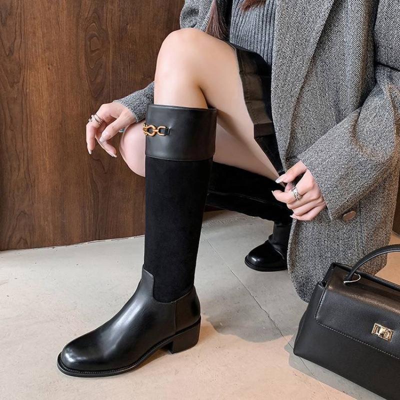 Autumn and Winter Women's Martin Boots Round Head Versatile Leather Large Size Women's Boots Low Heel Side Zipper Cowhide New High Boots