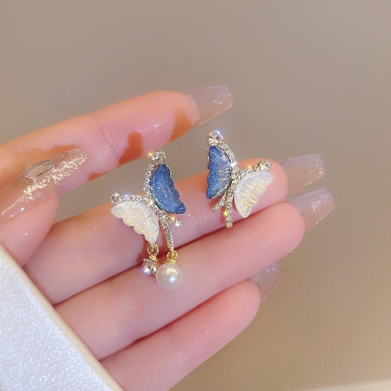 Fashion Asymmetric Butterfly Earrings for Women Cute Sweet Rhinestone Pearl Pendant Earrings Lady Party Jewelry Gift