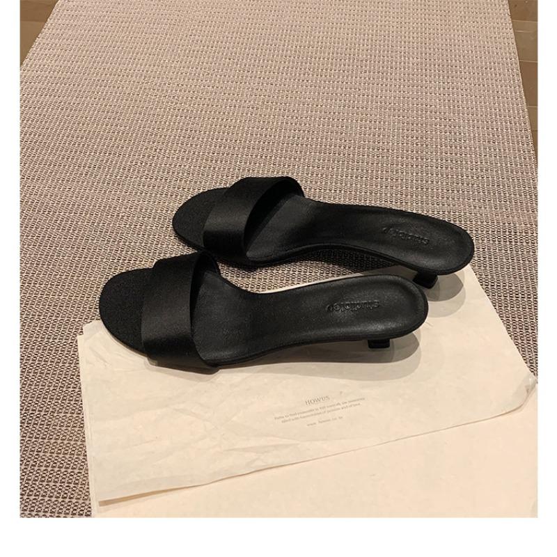 Feel Kitten and Sandals Girl Summer Wear New One-word Drag Thin High-heeled Cool Slippers