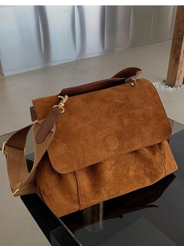 2025 Trendy Retro Brown Velvet Crossbody Bag - Women's Large Capacity Autumn/Winter Shoulder Bag