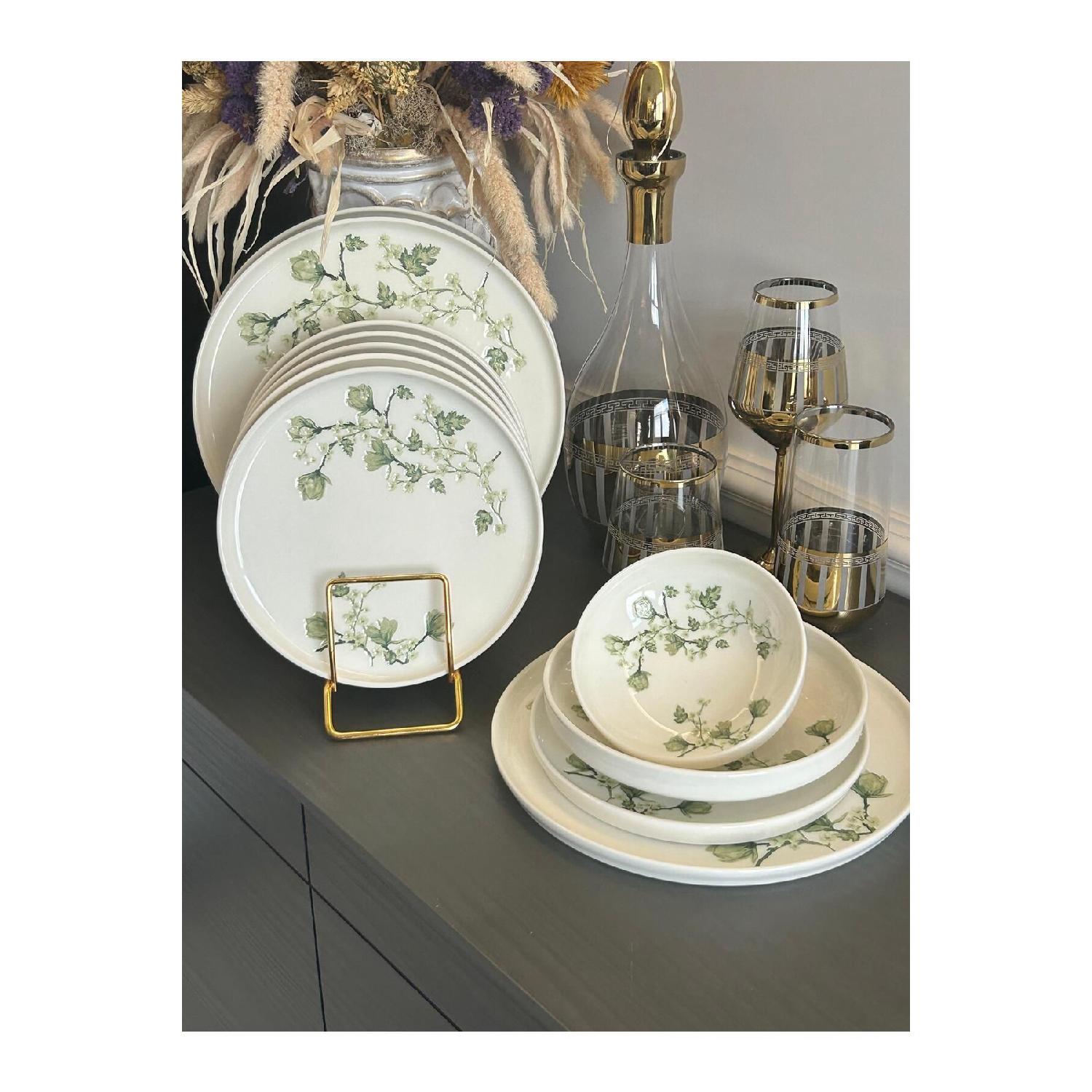 

Обеденный сервиз Сиена, 24 предмета, на 6 персон