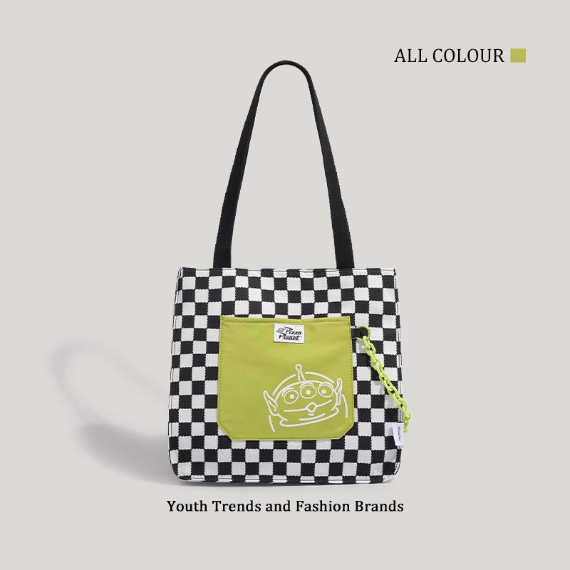

Three-eyed checkerboard chain shoulder bag large-capacity shopping bag student tutoring bag book bag student