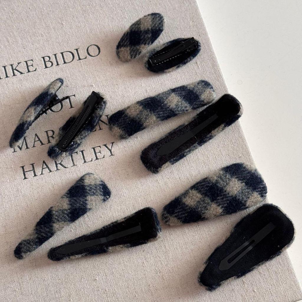 Elegant Retro Navy Plaid Fabric Hair Clip for Women - Autumn/Winter BB Side Hairpin Accessory