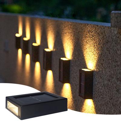 Luce solare esterna su e giù luce da parete lampada solare impermeabile per giardino strada paesaggio balcone cortile portico decorazione