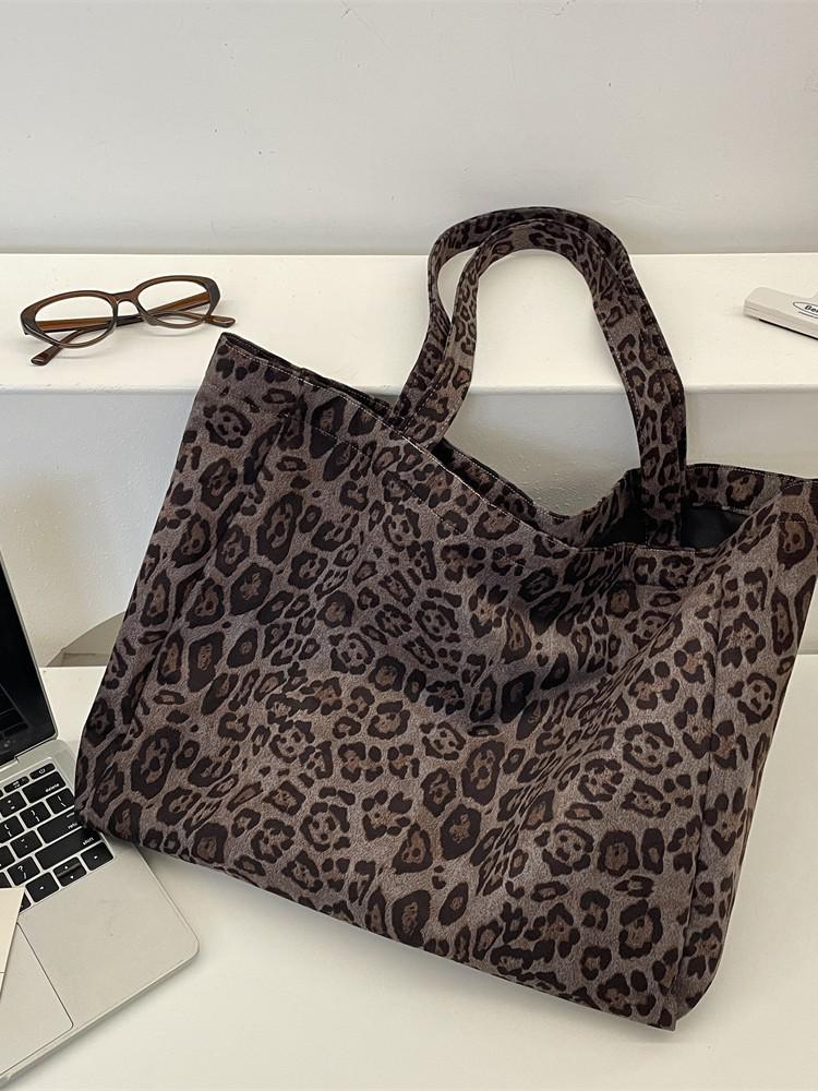 Korean Retro Suede Leopard Print Shoulder Bag - Large Capacity, Versatile Underarm Bag for Women, Perfect for Autumn/Winter.