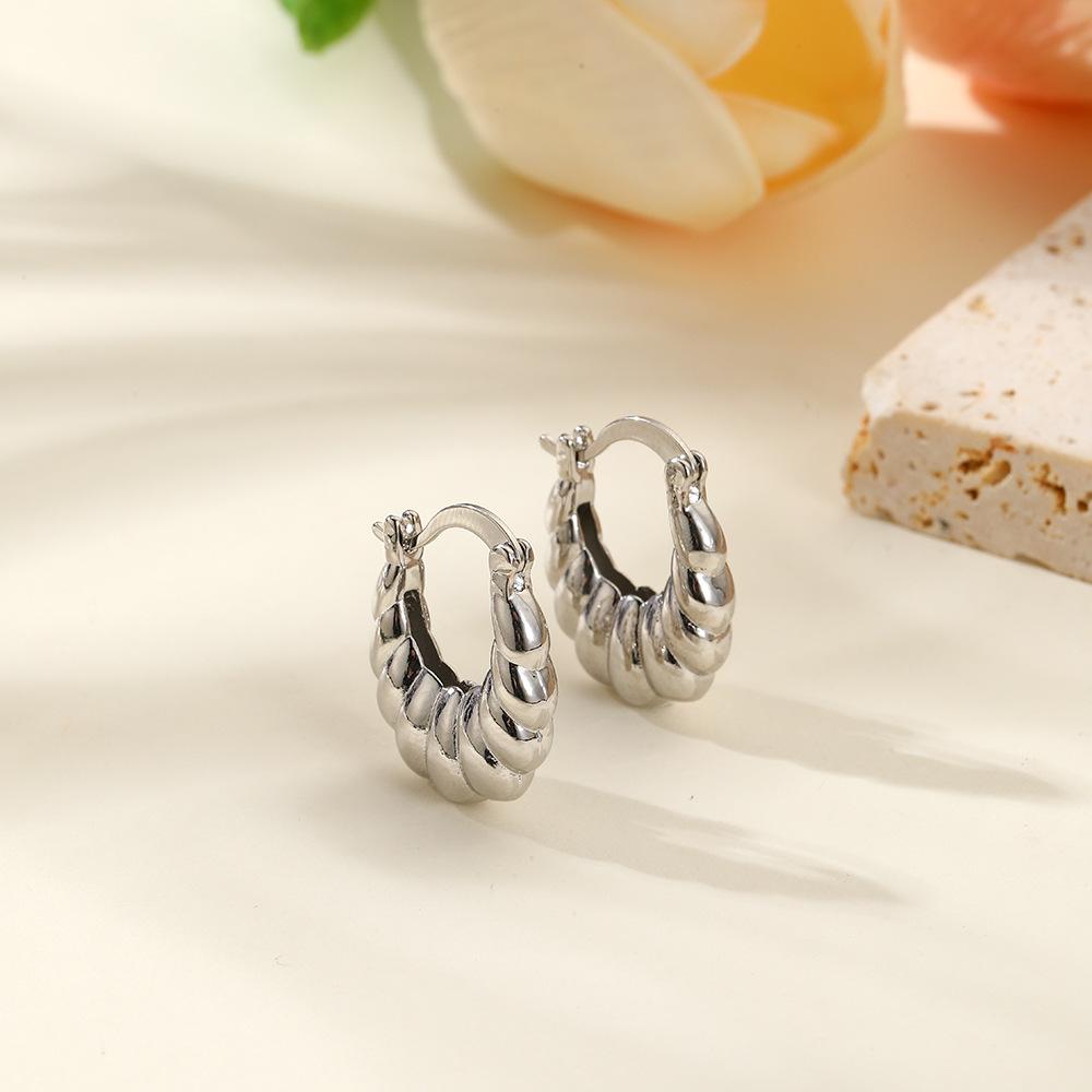 Miedziane kolczyki skręcane platerowane 18-karatowym złotem dla kobiet - Puste, gładkie, na gwint