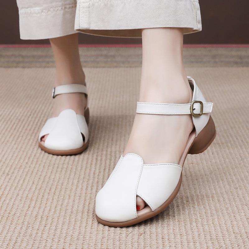 Real Leather Low Heeled Mom Shoes, Summer Anti Slip, Breathable and Comfortable Women's Shoes, Retro Toe Cap Women's Sandals, Velcro