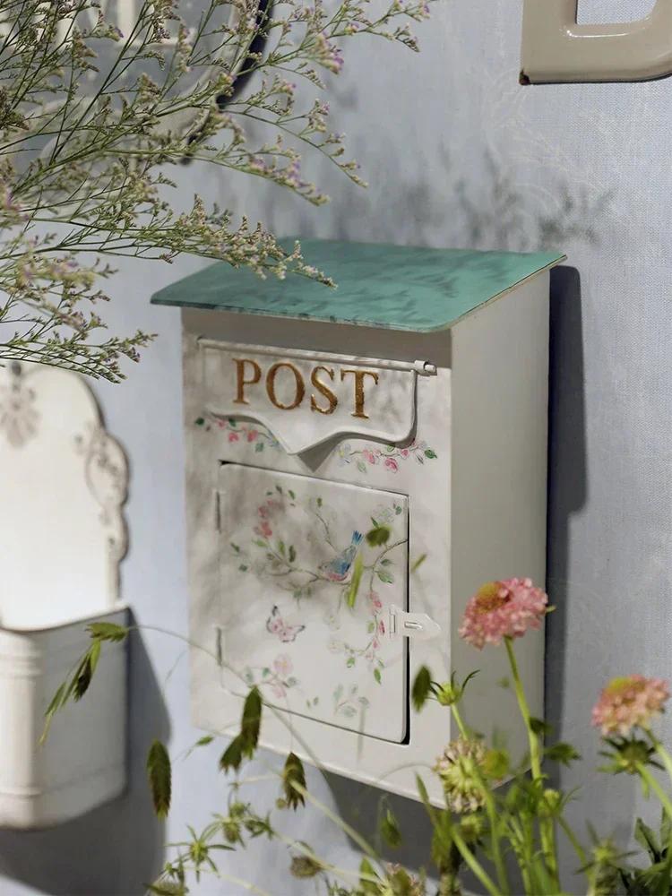 Flower Pattern Mailbox Rectangle Wall Mounted Outdoors Courtyard Opinion Box Metal Ironwork European Retro Style Wall Decoration