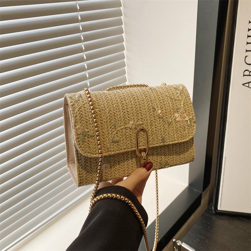 This year's popular small bag women's 2025 summer new trendy fashion shoulder messenger bag Internet celebrity lace straw small square bag