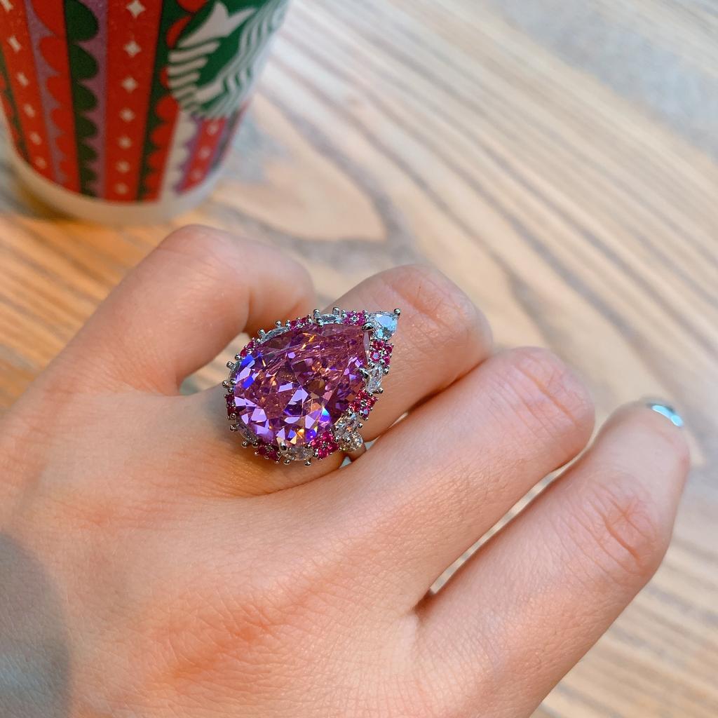 Jewelry Simulation Pink Diamond Color Separation Stone Retro Ring Yao Set Diamond Water Drop Ring Main Stone 13 * 18
