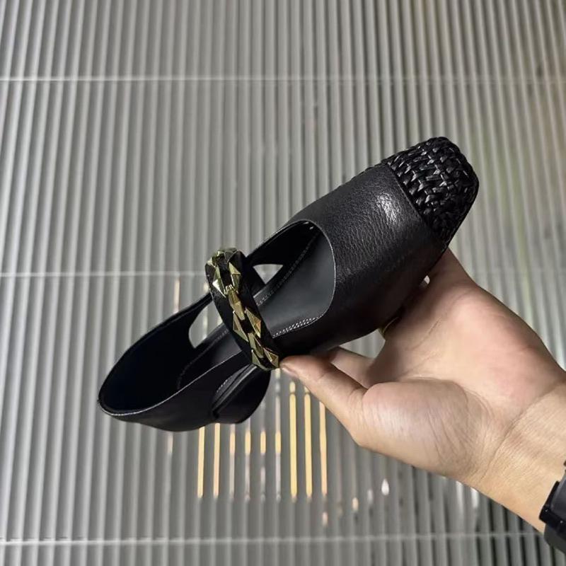 Fashion Square Toe Shallow Mouth Cutout Sandals Summer Women Breathable Fashion Woven Metal Chain One Strap Block Heel Single Shoes
