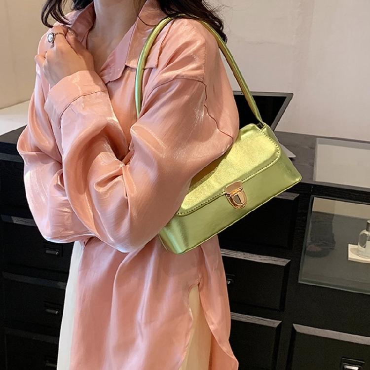 Fashionable and Durable Shoulder Bags PU Underarm Handbag for Social Activities