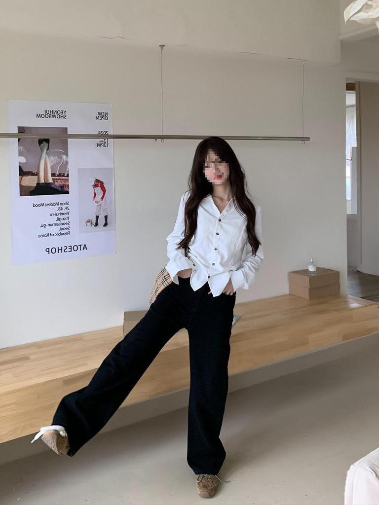 Where Is the Orange Tree? Women's Retro High-Waisted Black Wide-Leg Jeans - Autumn Elastic Slim-Fit Floor-Length Pants.