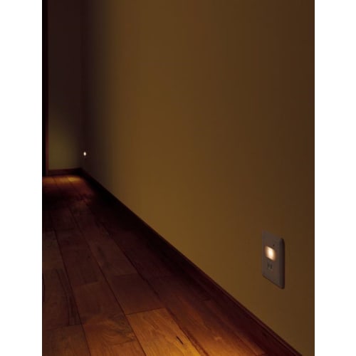 Panasonic LED footlight bulb color with outlet LBJ70078