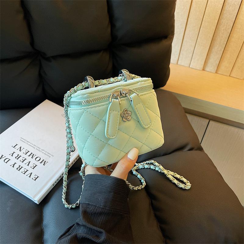 Rhombus chain bag women's spring and summer new niche shoulder messenger bag high-end box small square bag