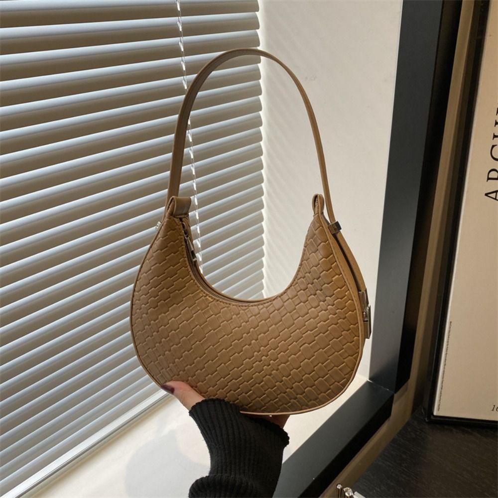 

PU Crescent Moon Underarm Bag Solid Color Felt Handbag Elegant Stone Pattern Shoulder Bag Girls чорний