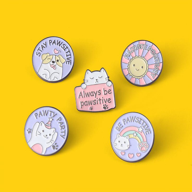 Cat Chic And Dog Round Brooches Distinctive Alloy Pins For Fashionforward Individuals