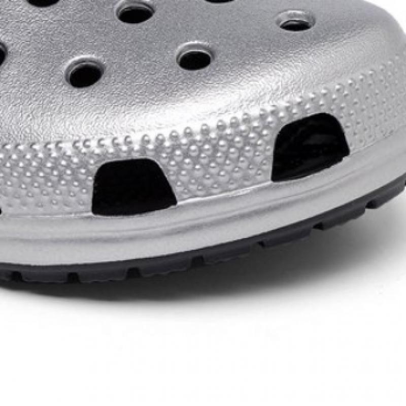 Crocs Classic Metallic Clogs 205831 0p1