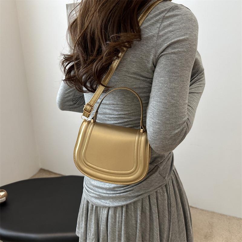 Trendy Medium Size Pu Saddle Bag With Soft Structure Perfect For Daily Casual Use