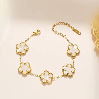 Bransoletki – Łańcuszki na rękę