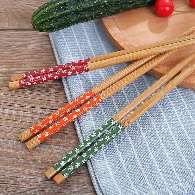 1Pairs Reusable Chinese Classic Wooden Chopsticks Traditional Vintage Handmade Natural Flower Bamboo Chopsticks Sushi Tools