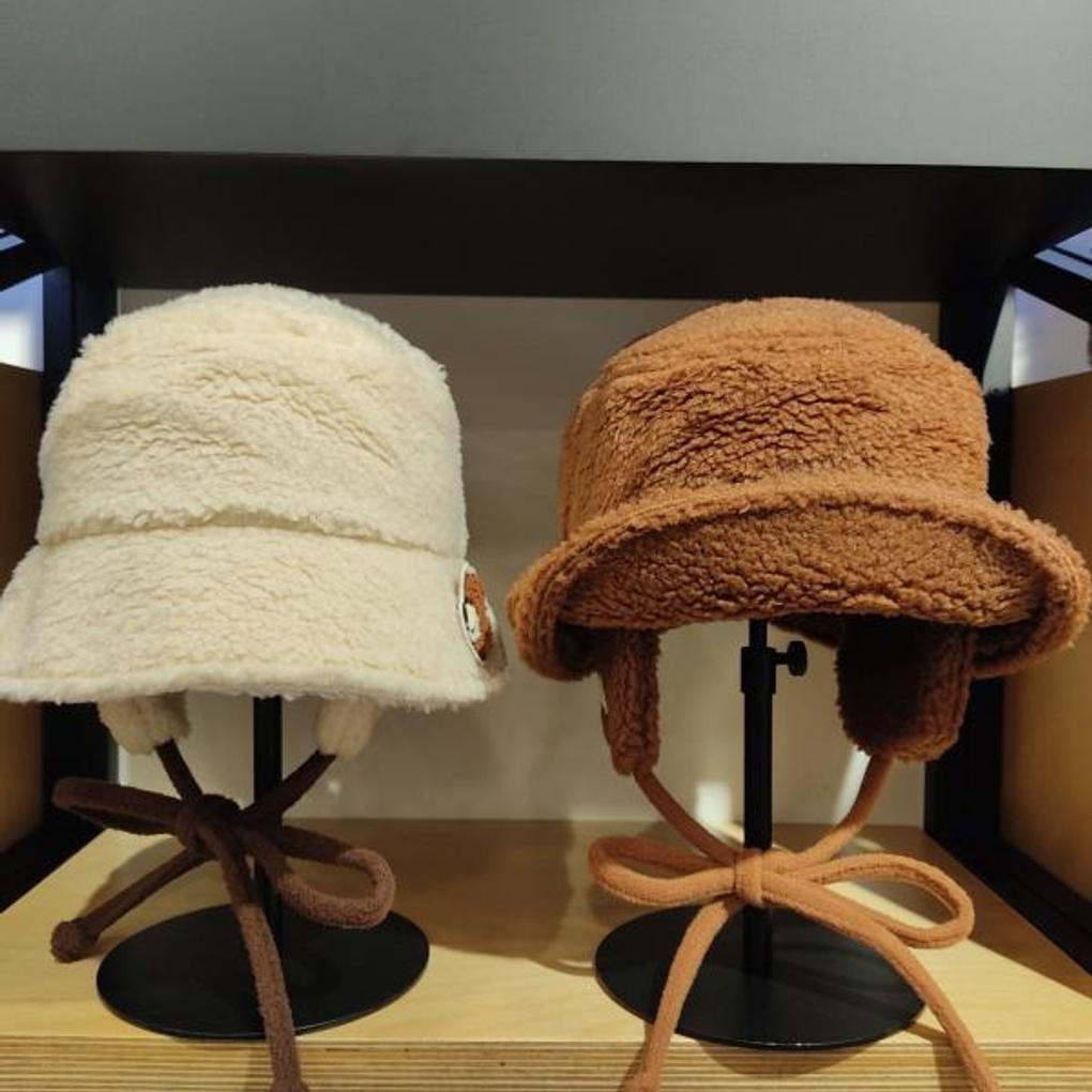 capten Agatha Bearkimo Bucket Earflap AG26UGC010AA