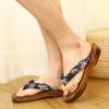 Fashion Japanese Traditional Geta Flat Bottom Unisex Wooden Paulownia Clog Man Woman Ninja Cosplay Shoes Flip Flop Summer Sandals 2025