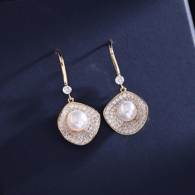 

Серьги с геометрическим узором из натурального пресноводного жемчуга для женщин, серьги с микро-паве из кубического циркония, дизайнерские модные украшения