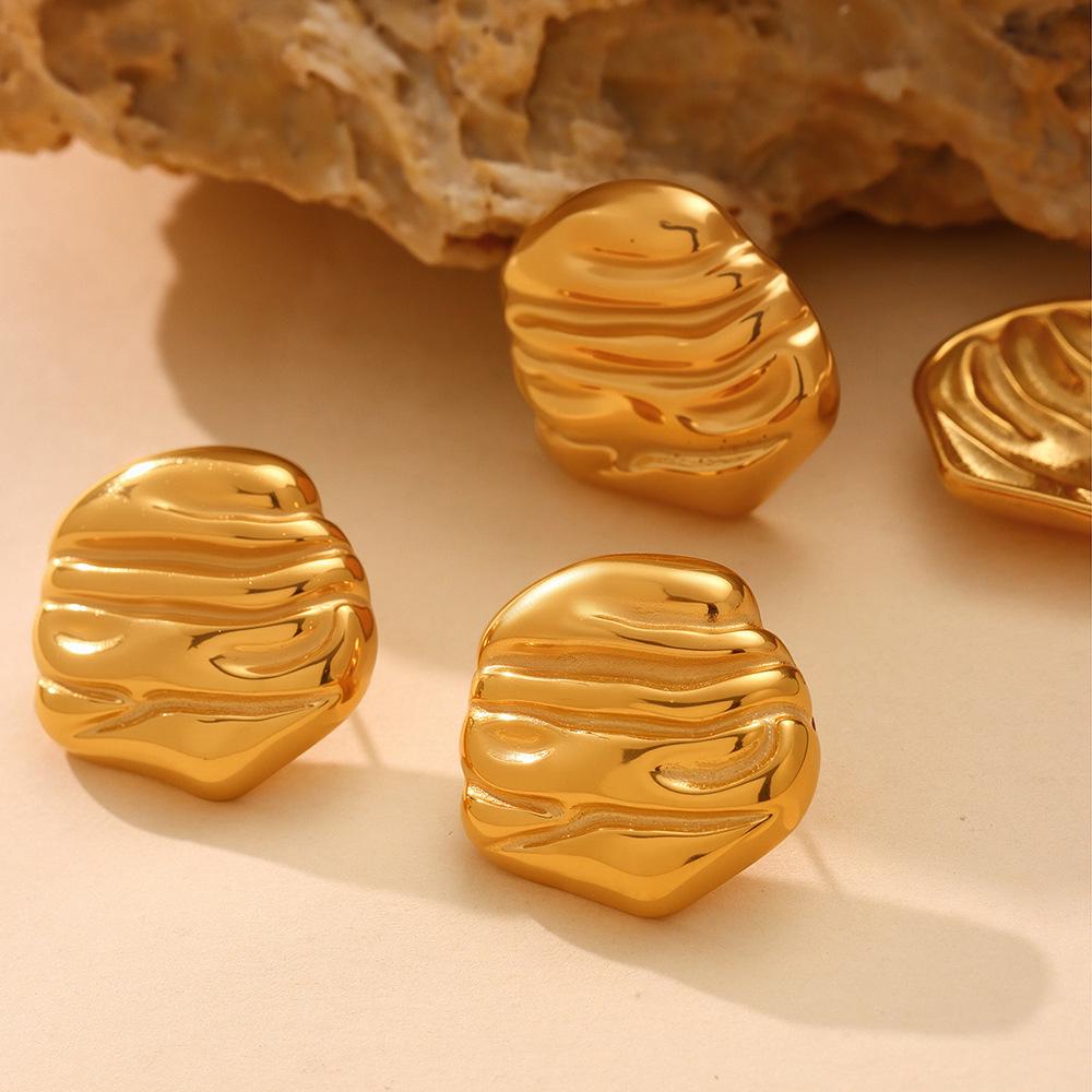 Qiong Yao Niche Irregular Hammered 18K Gold-Plated Pleated Earrings - Fashionable Stainless Steel Design