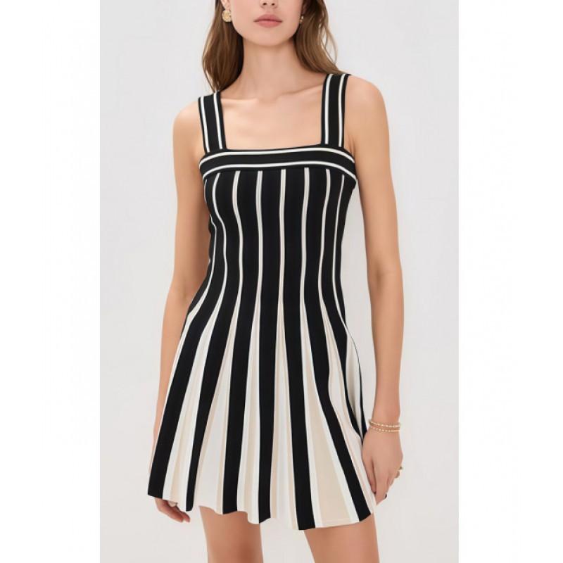 

European American Style Black White Contrasting Color Women s Clothing Pleated Splicing A-line Skirt Suspenders Sleeveless Slim Dress XL