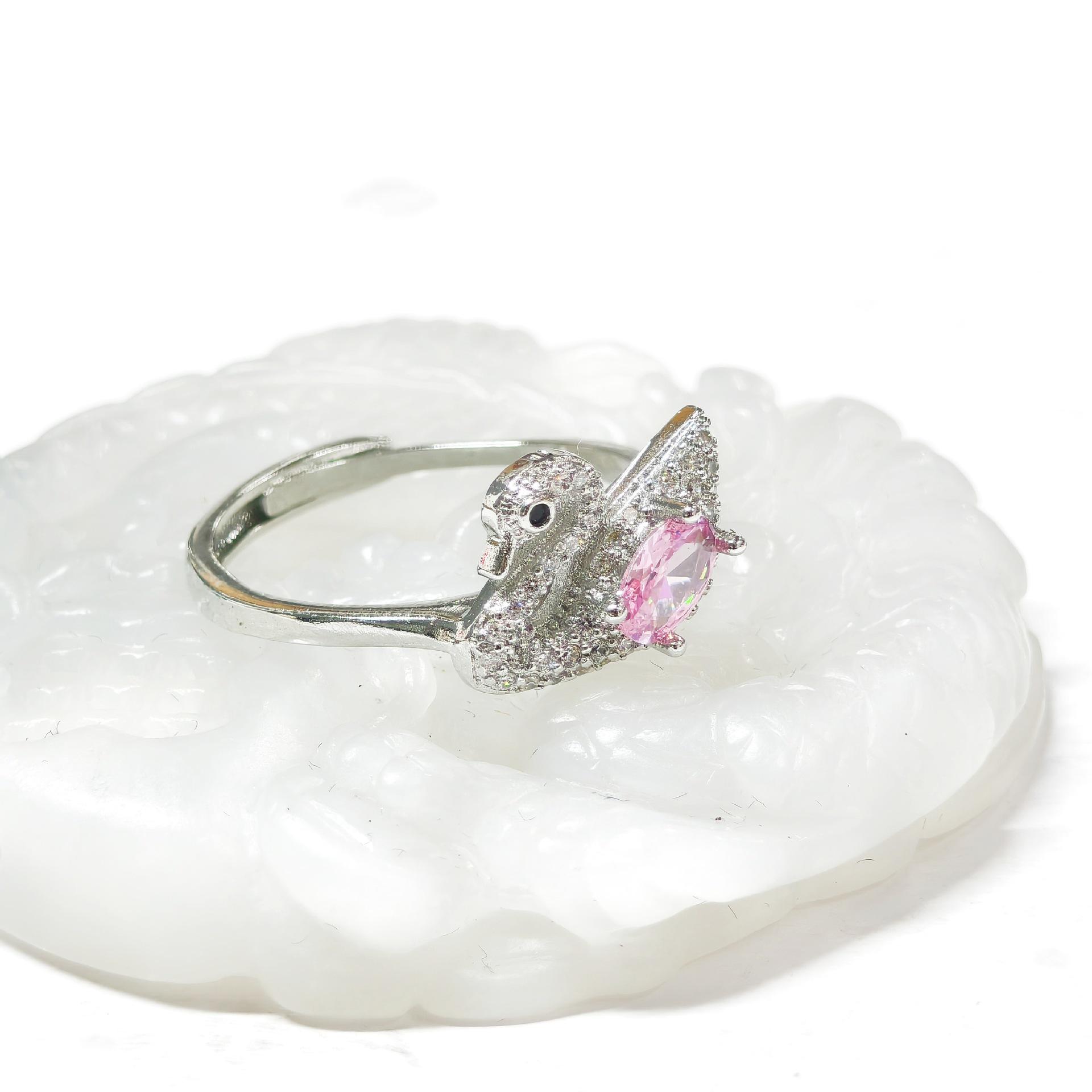 Gessen Elegant Swan-Inspired Gemstone Ring