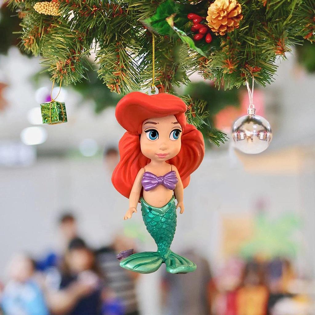 Feestelijke kerstboomversiering met Assepoester, Sneeuwwitje, Ariel, Belle en Rapunzel.