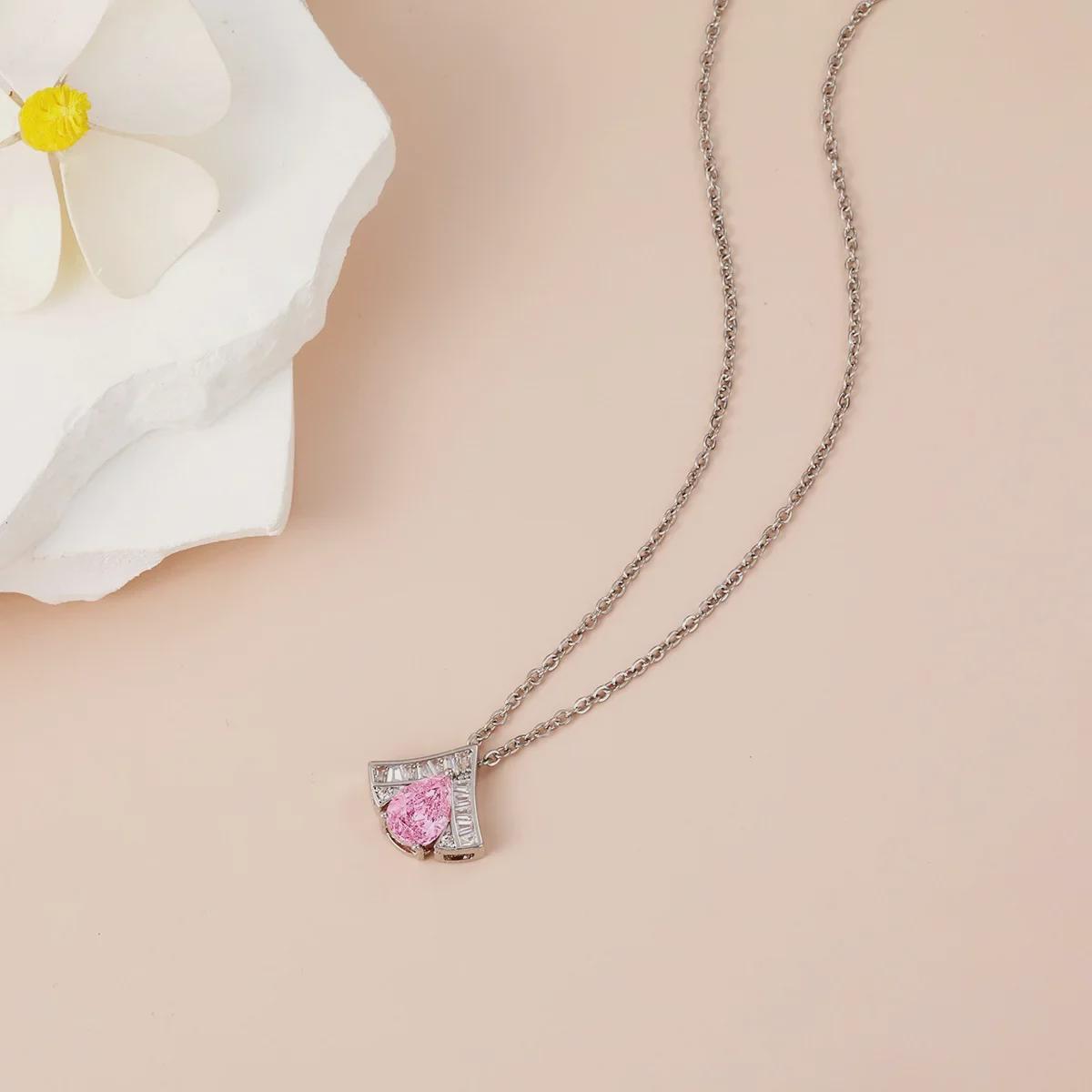 

Элегантное ожерелье с подвеской в европейском и американском стиле - бриллиант в форме веера, высококачественная ниша, цепочка на ключицу