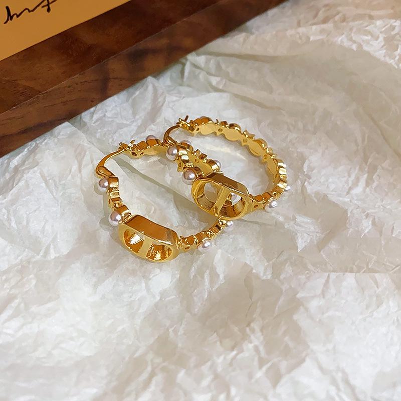 Vintage Silver Needle C-Shaped Diamond Pearl Stud Earrings - Elegant and Versatile Niche High-End Jewelry