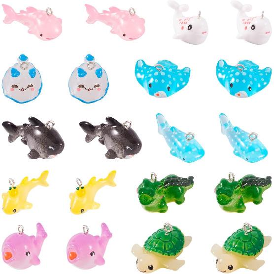 Cheriswelry 20Pcs Sea Animal Resin Pendants Lovely Shark Whale Tortoise Sea Hare Dangle Charms Ocean Summer Jewelry Charms 10 Styles 12.5-21mm for