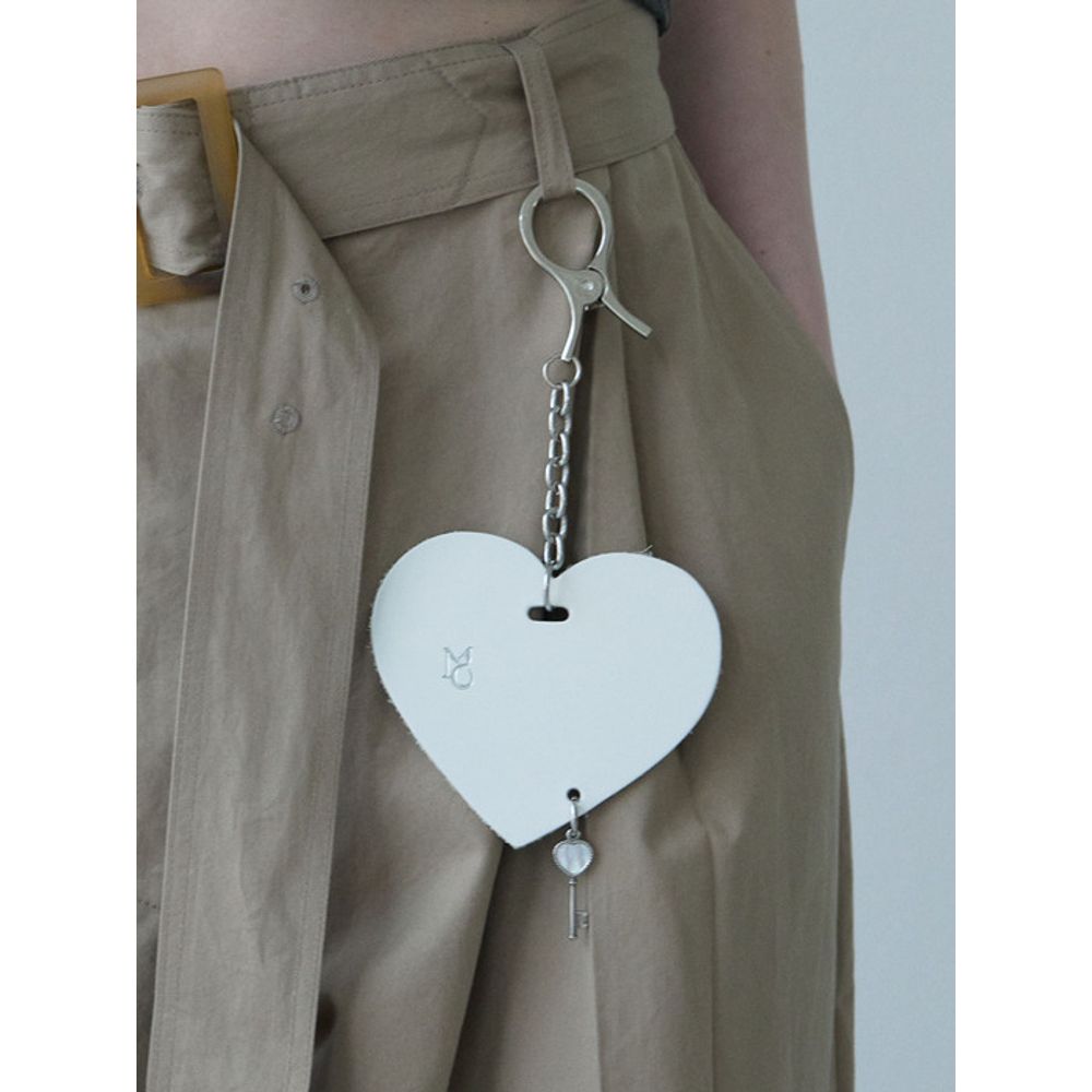 moire moa Heart-key charm-white