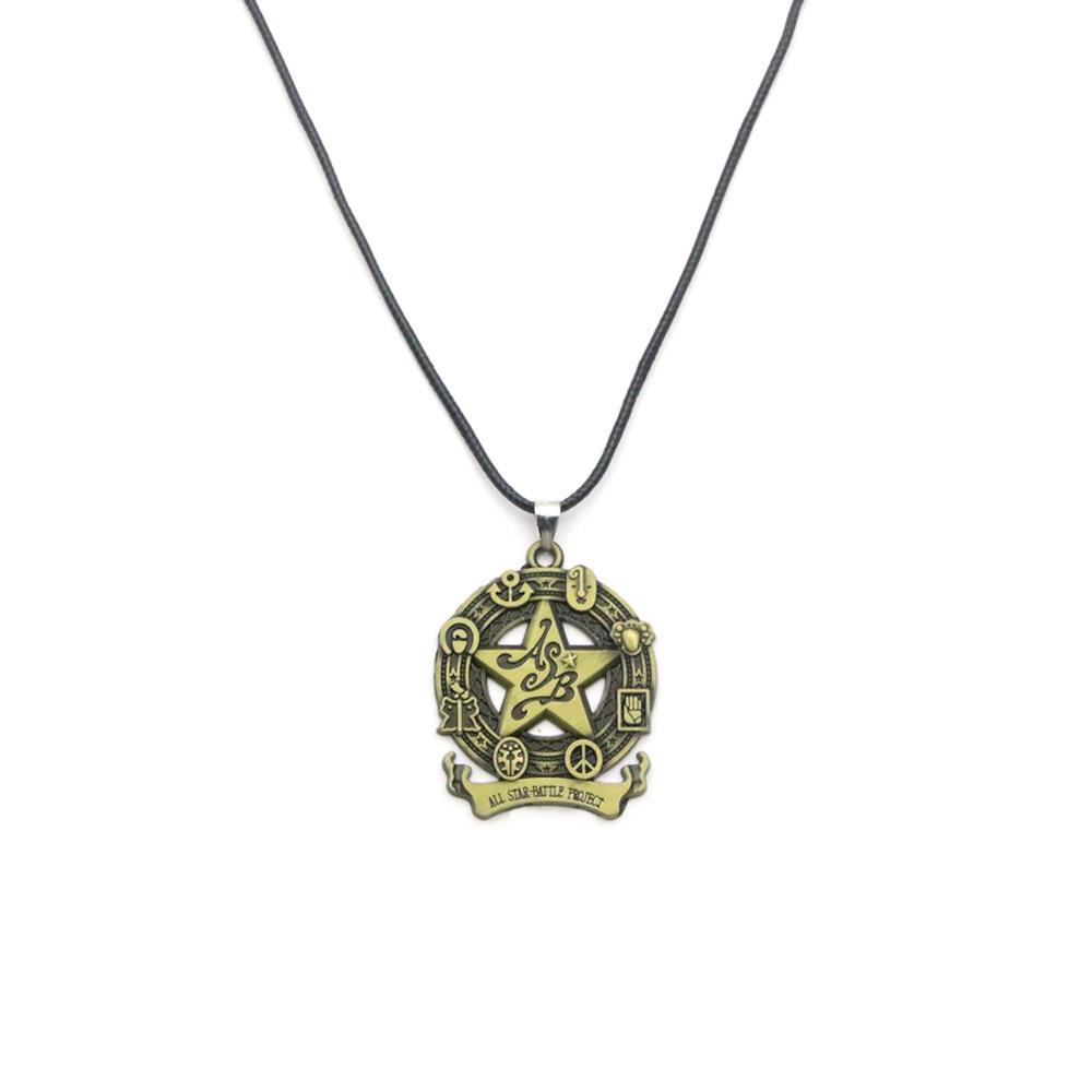 Collana Anime Le Bizzarre Avventure di JoJo Higashikata Josuke Kujo Sostituto Oggetti di Cosplay Portachiavi Ciondolo Per Fan Gioielli Regali