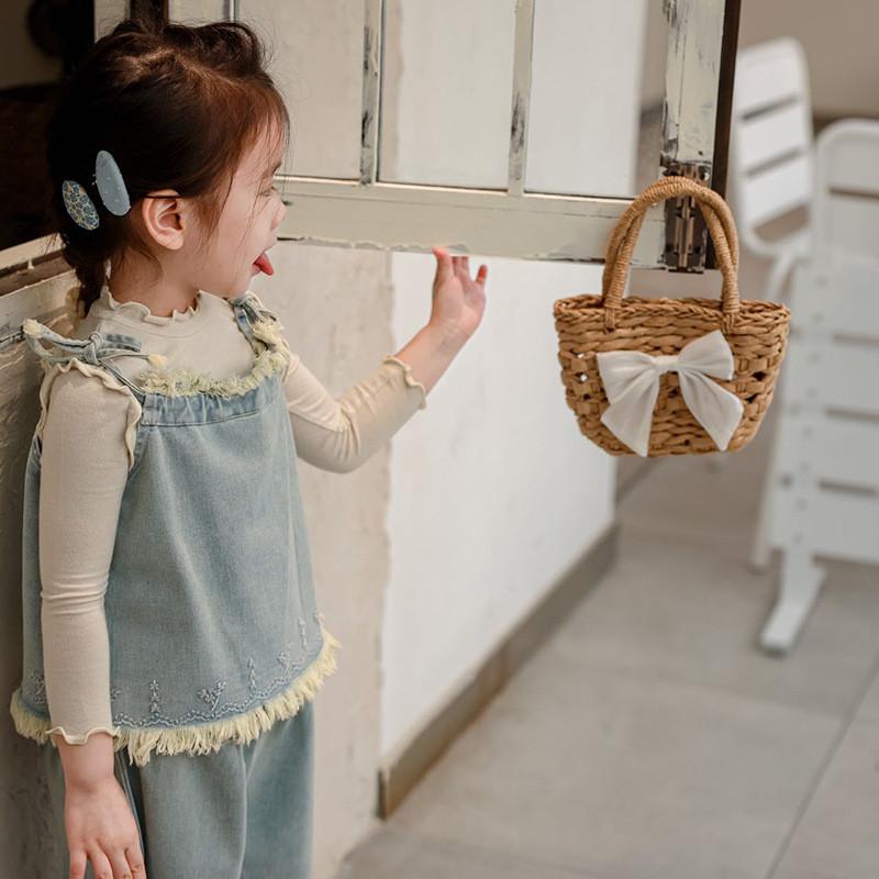 Fashionable Cute Bow Kids Handbag Stylish Woven Design Breathable Material For Boys And Girls