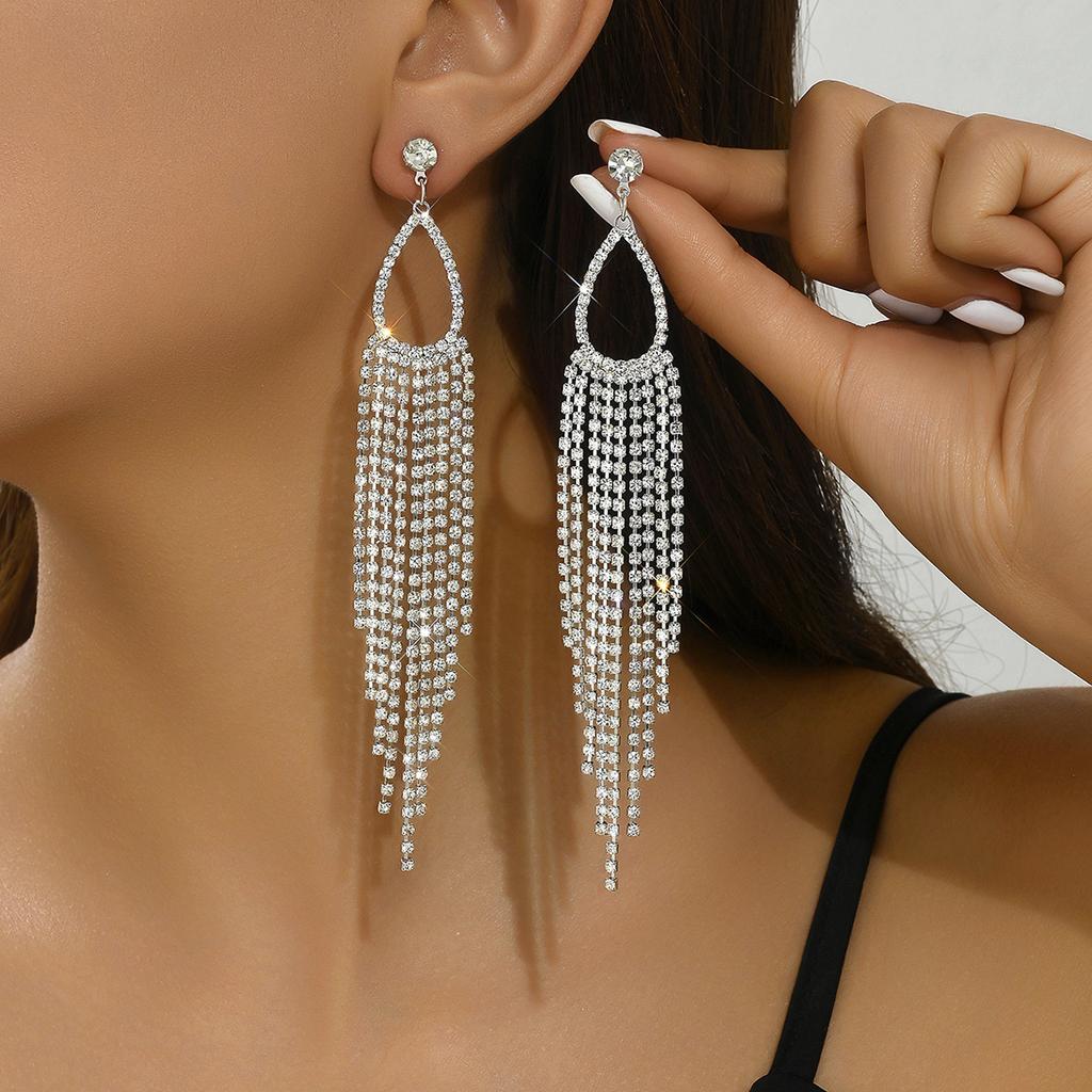 Ladies Light Luxury Elegant Shines Crystal Long Tassel Ear Drop