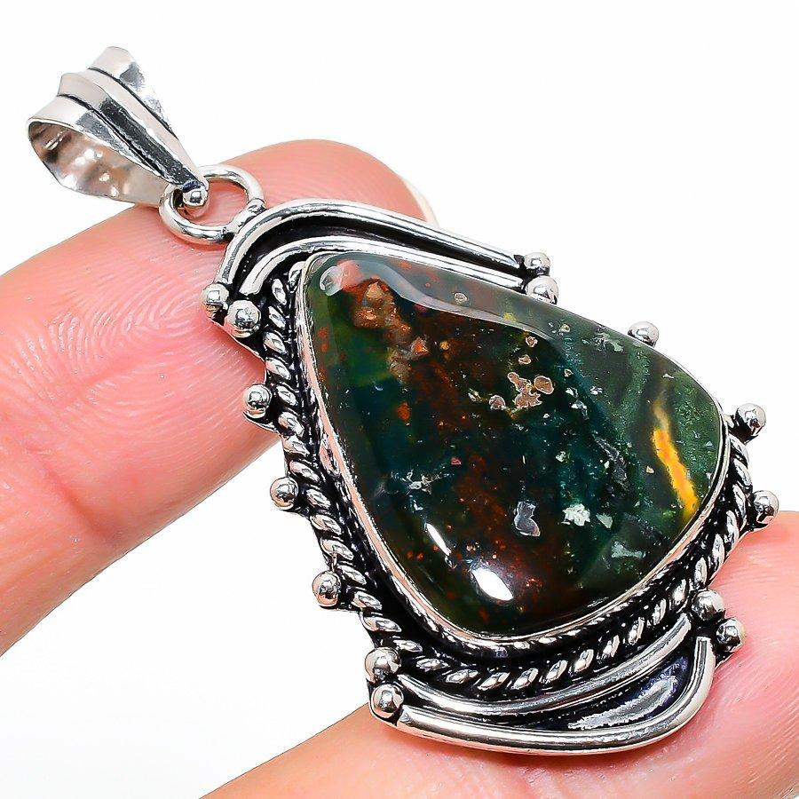 

Bloodstone Gemstone Handmade Ethnic Jewelry Pendant 2.17 VR-1811