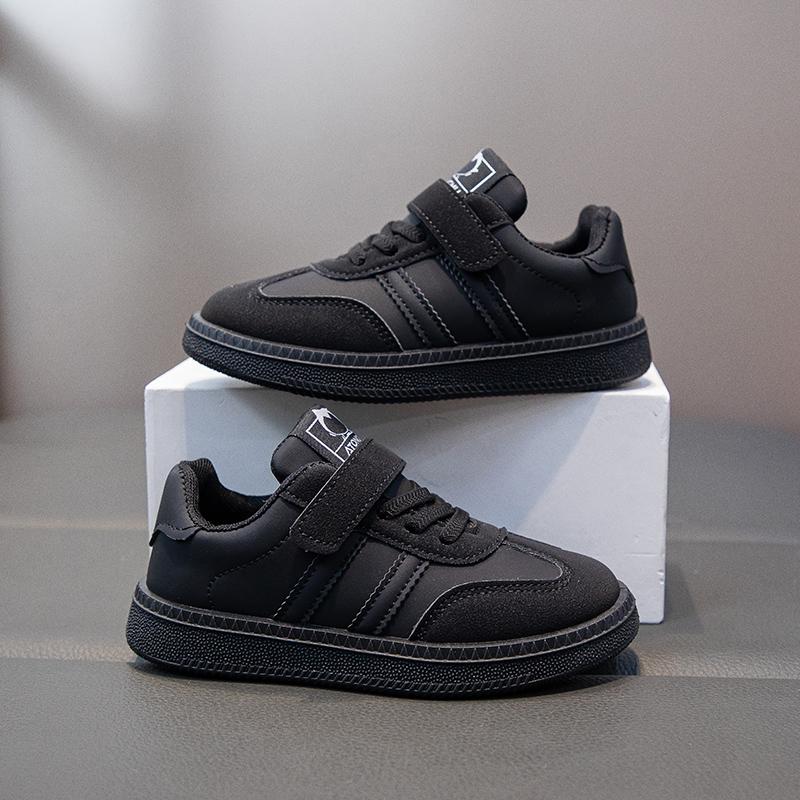 

Lightweight Kids Skate Shoes New Spring Boys Non-slip Sports Footwear Breathable Training Running Sneakers 37