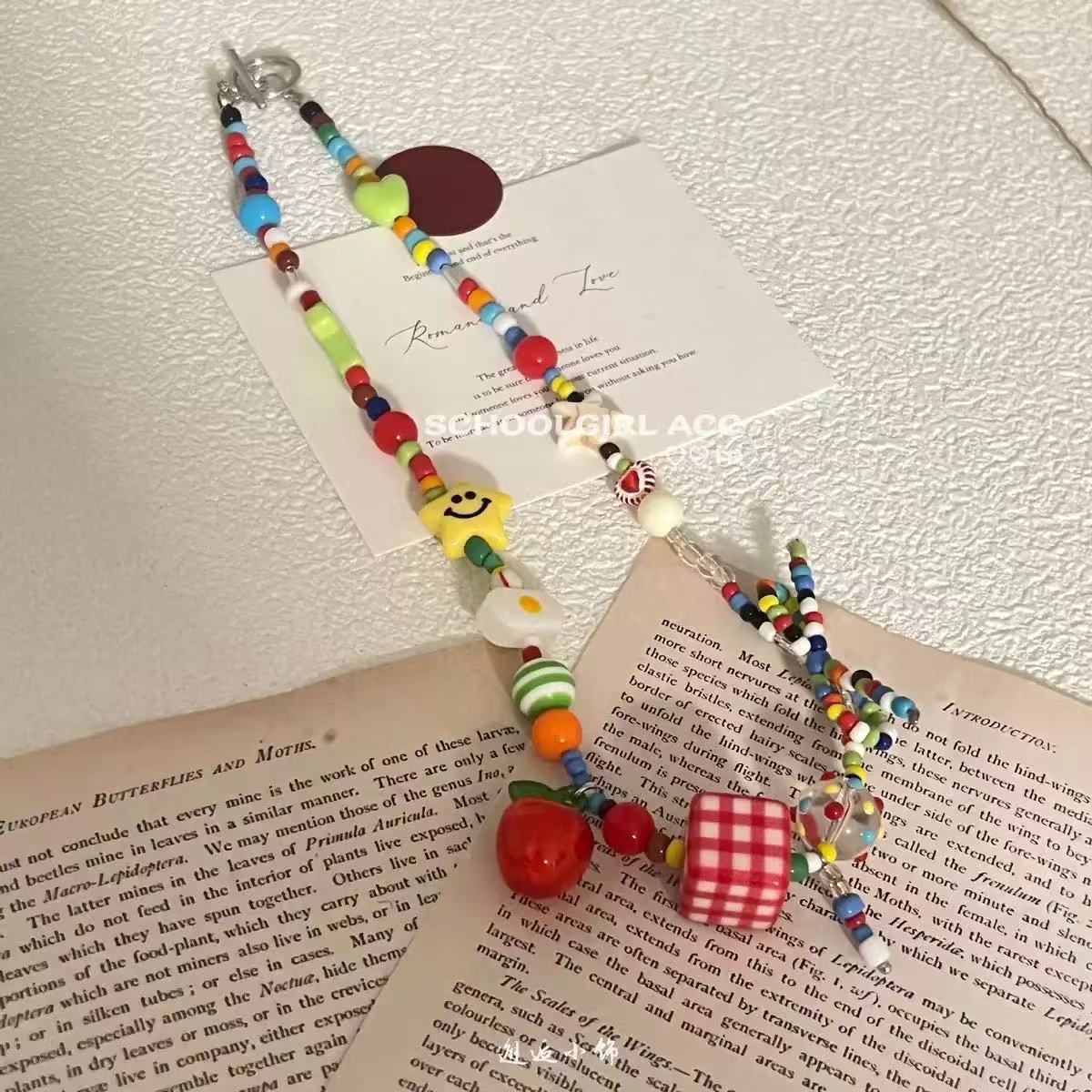

Last Apple Core Beaded Necklace Handmade Natural Wood Beads Adjustable Length Lightweight Unique Design Accessory for Everyday Wear One Size красный