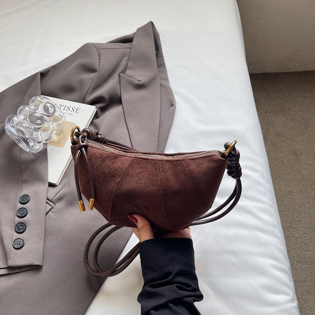 Autumn Bag Retro Fashion Frosted Leather Croissant Women's Bag Versatile Shoulder Bag Fashion Commuter Messenger Bag